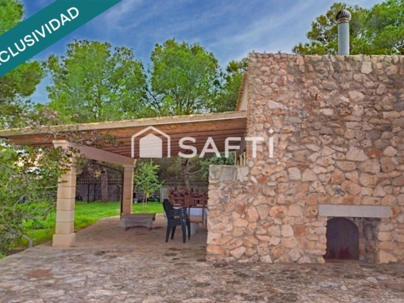 Imagen 2 de Acogedor Chalet urbano con jardín en Calas de Mallorca