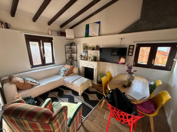 Imagen 1 de “Tu ático con encanto en el corazón de Santander.” Vive la ciudad desde arriba