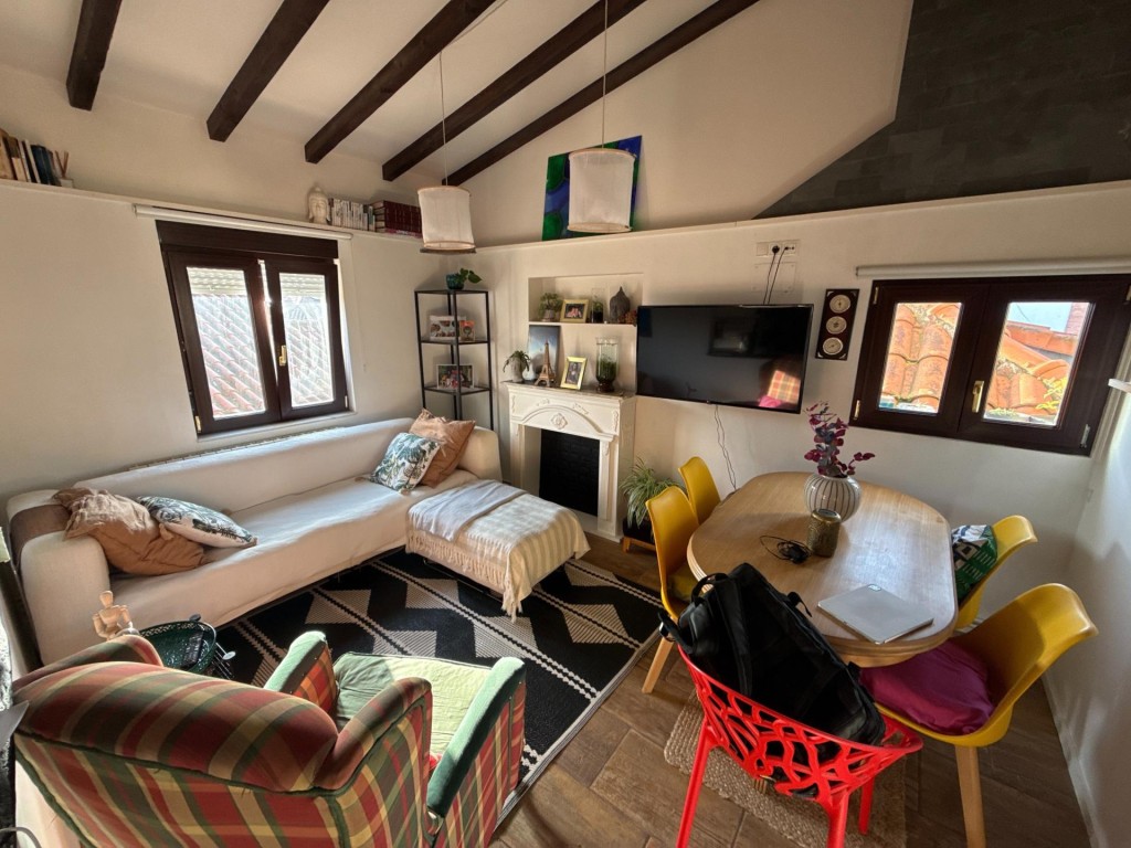 Imagen 1 de “Tu ático con encanto en el corazón de Santander.” Vive la ciudad desde arriba