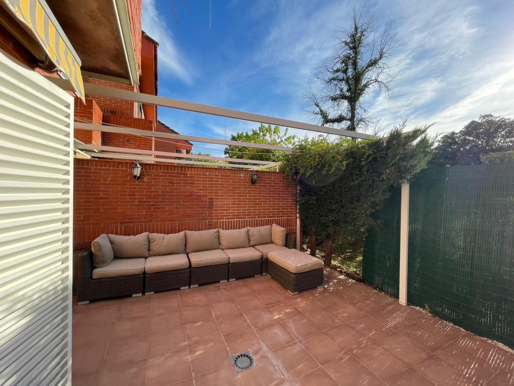 Imagen 3 de Casa-Chalet en Venta en Ciudalcampo Madrid