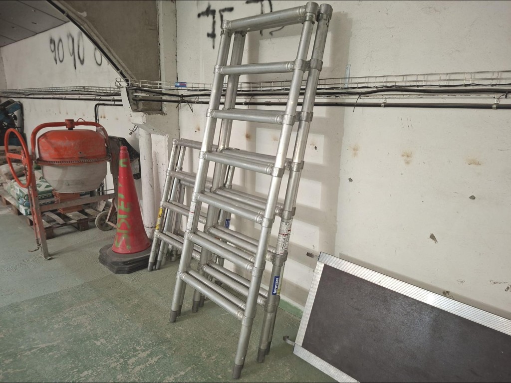Imagen 4 de SE VENDE nave en La Rinconada