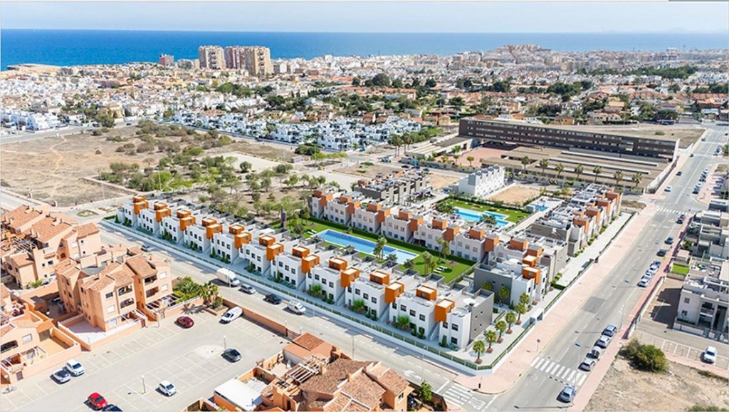 Imagen 2 de Residencial de obra nueva en Torrevieja a 1 km del Mar