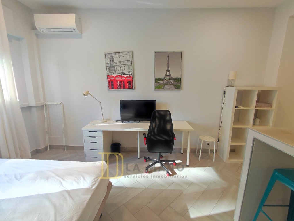 Imagen 2 de ¡IDEAL PARA ESTUDIANTES INTERNACIONALES! CALEFACCIÓN Y WIFI INCLUIDOS!!
