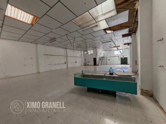 Imagen 2 de Nave industrial en Venta en Vall D Uxo