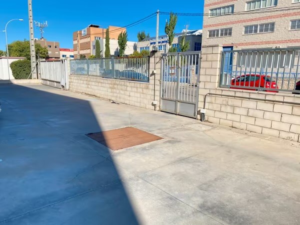 Imagen 3 de Nave industrial en Venta en Getafe Madrid