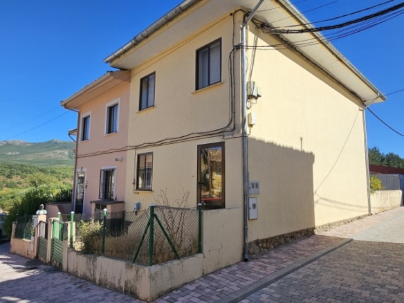 Imagen 1 de Casa-Chalet en Venta en Riaza Segovia