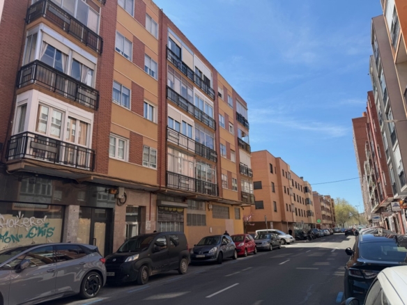 Imagen 1 de Piso en Venta en Valladolid Valladolid CAMINO DE LA ESPERANZA