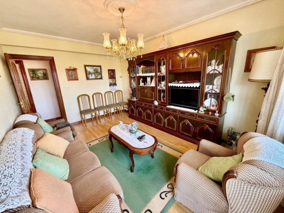 Imagen 4 de PISO AMPLIO Y LUMINOSO AL COMIENZO DE LA AVENIDA ASTURIAS