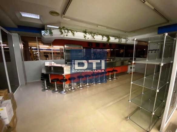 Imagen 3 de Local comercial en alquiler en centro de Albacete – 2.657 m² – gran superficie en varias plantas
