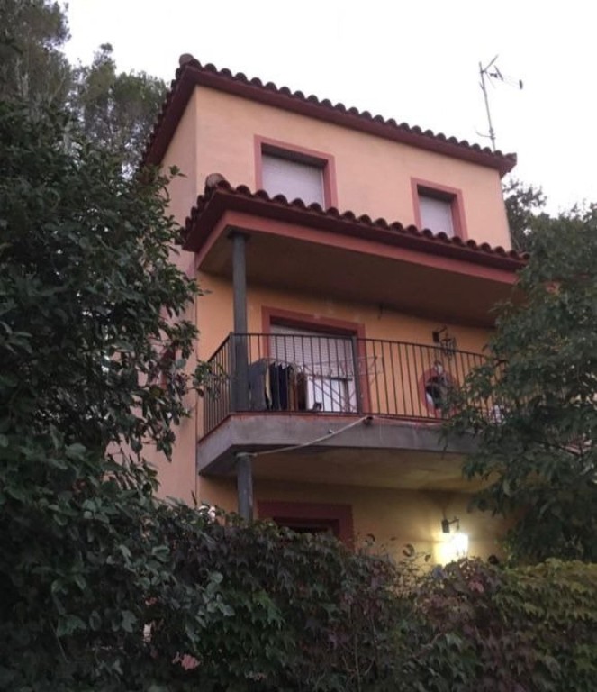 Imagen 4 de MAGNIFICA CASA UNIFAMILIAR IDEAL PARA DOS FAMILIAS EN PIERA