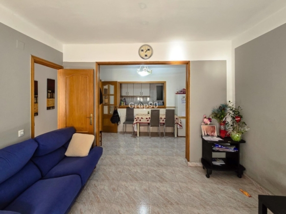 Imagen 2 de ? ¡OPORTUNIDAD PARA INVERSORES! PISO DE 2 HABITACIONES EN ZONA ESTACIÓN