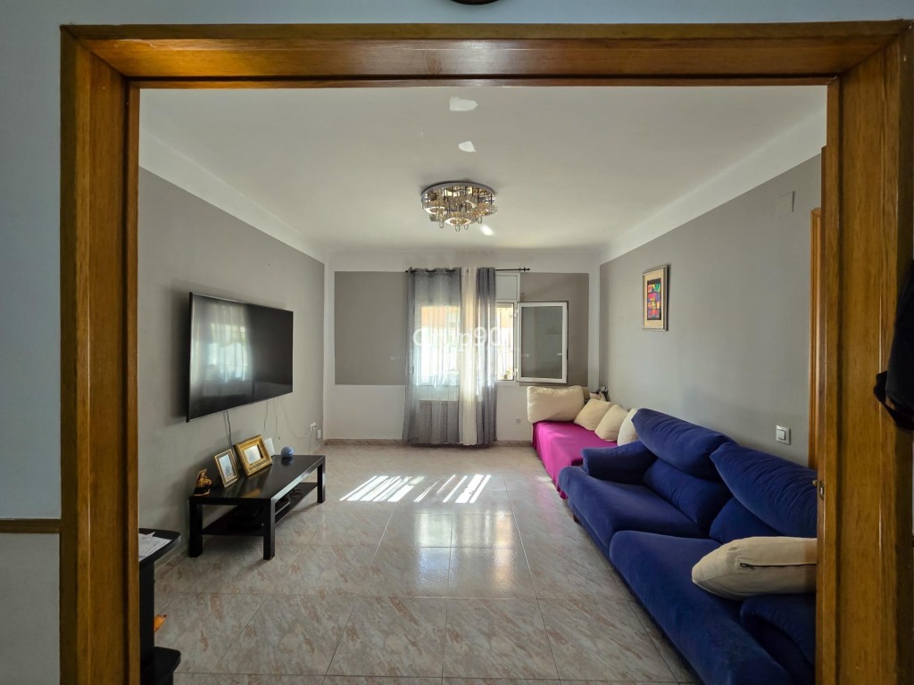 Imagen 3 de ? ¡OPORTUNIDAD PARA INVERSORES! PISO DE 2 HABITACIONES EN ZONA ESTACIÓN