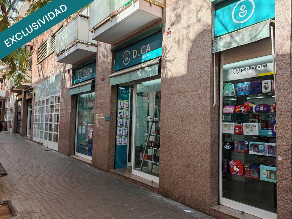 Imagen 2 de Traspaso Perfumería Droguería DÜCA Via Júlia