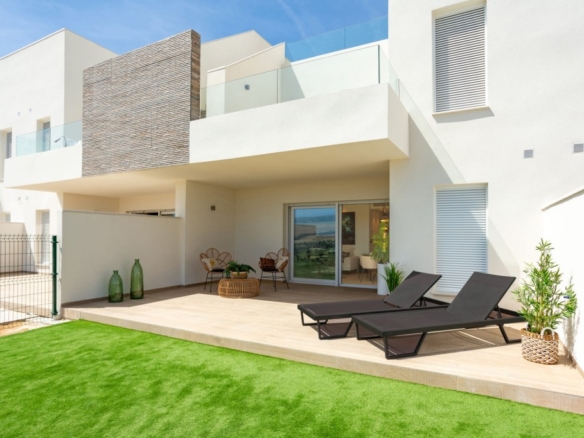 Imagen 4 de Adosada de Obra Nueva en Venta en Algorfa Alicante