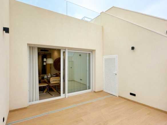 Imagen 1 de Adosada de Obra Nueva en Venta en Algorfa Alicante