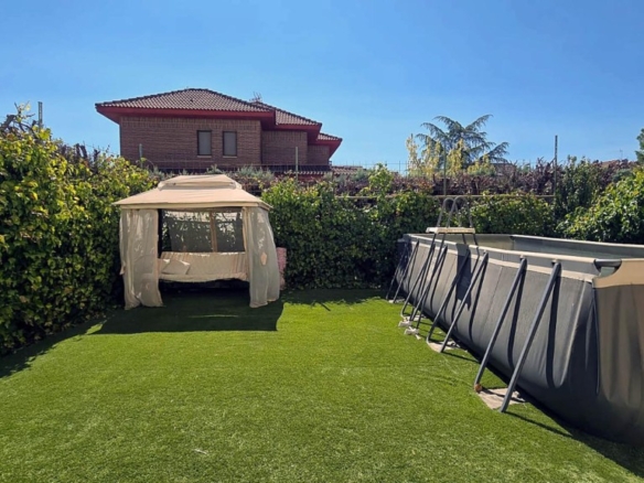 Imagen 1 de REFORMADAS HABITACIONES EN ALQUILER PARA CHICAS ESTUDIANTES DE LA UAX EN VILLANUEVA DE LA CAÑADA