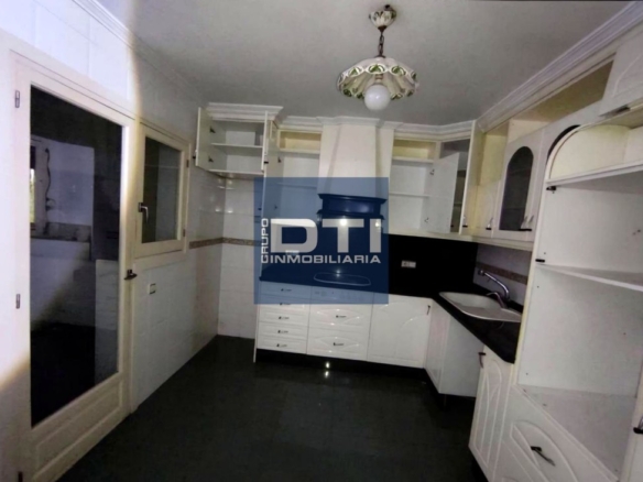 Imagen 2 de Chalet independiente en venta en El Campello (Alicante) – 4 dormitorios
