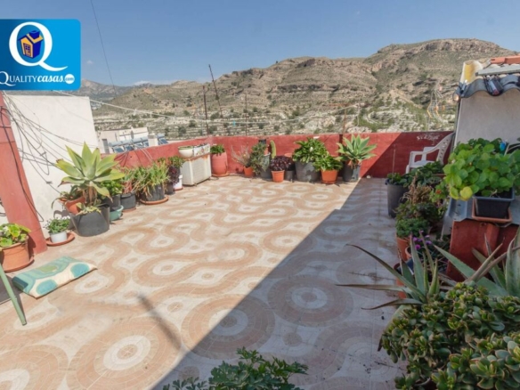 Imagen 1 de Casa-Chalet en Venta en Agost Alicante Ref: Z57073