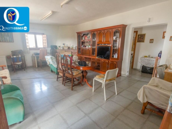 Imagen 1 de Casa de pueblo en Venta en Alicante Alicante Ref: 57076