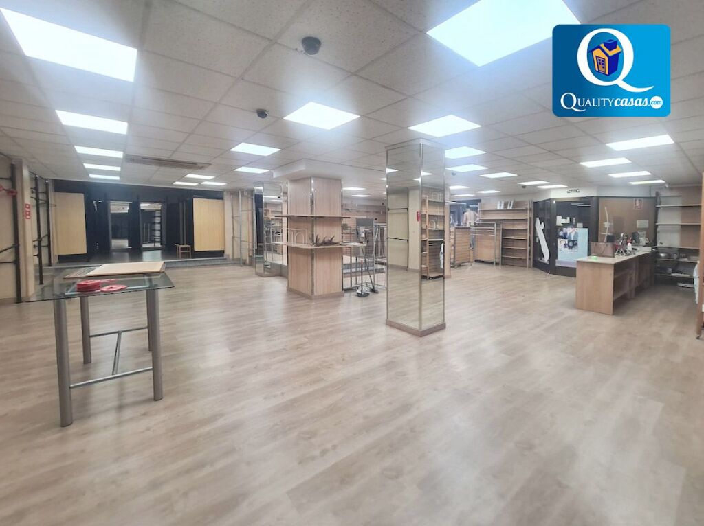 Imagen 1 de Local comercial en Alquiler en Elda Alicante Ref: A-MON-L1409