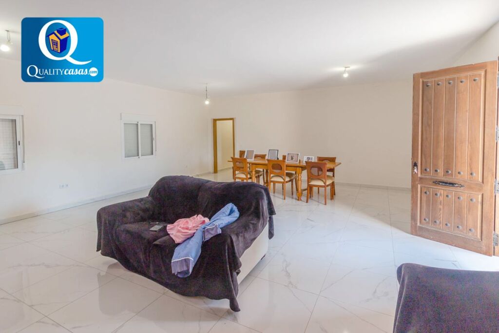 Imagen 1 de Casa-Chalet en Venta en Alicante Alicante Ref: 18353