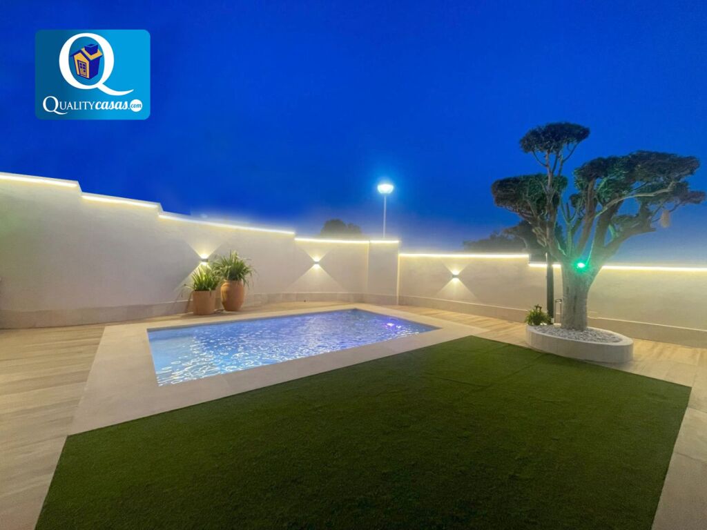 Imagen 1 de Casa-Chalet en Venta en Santa Pola Alicante Ref: 12418