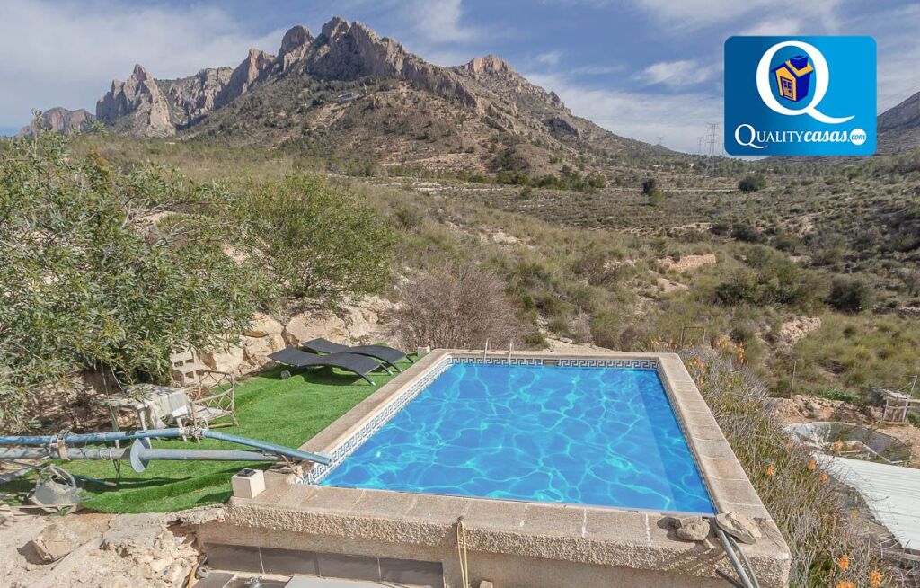 Imagen 1 de Casa-Chalet en Venta en Busot Alicante Ref: 57057