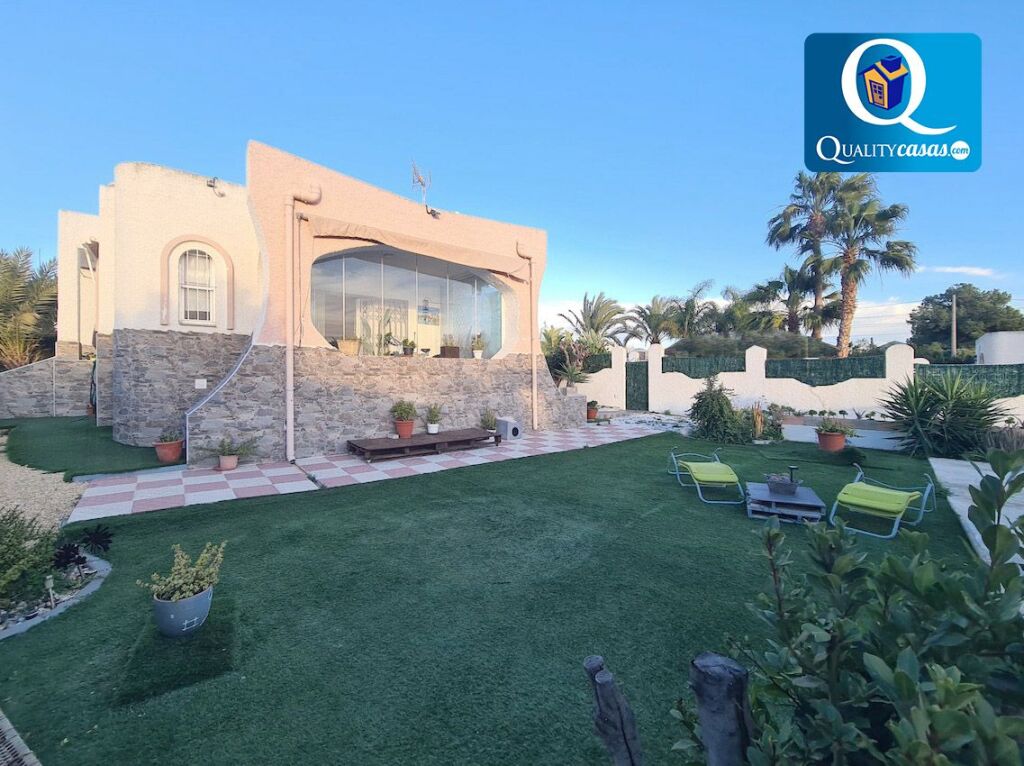 Imagen 1 de Casa-Chalet en Venta en Busot Alicante Ref: 58042