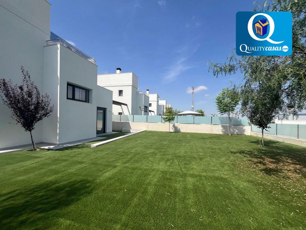 Imagen 4 de Casa-Chalet en Venta en Mutxamel Alicante Ref: 38093B