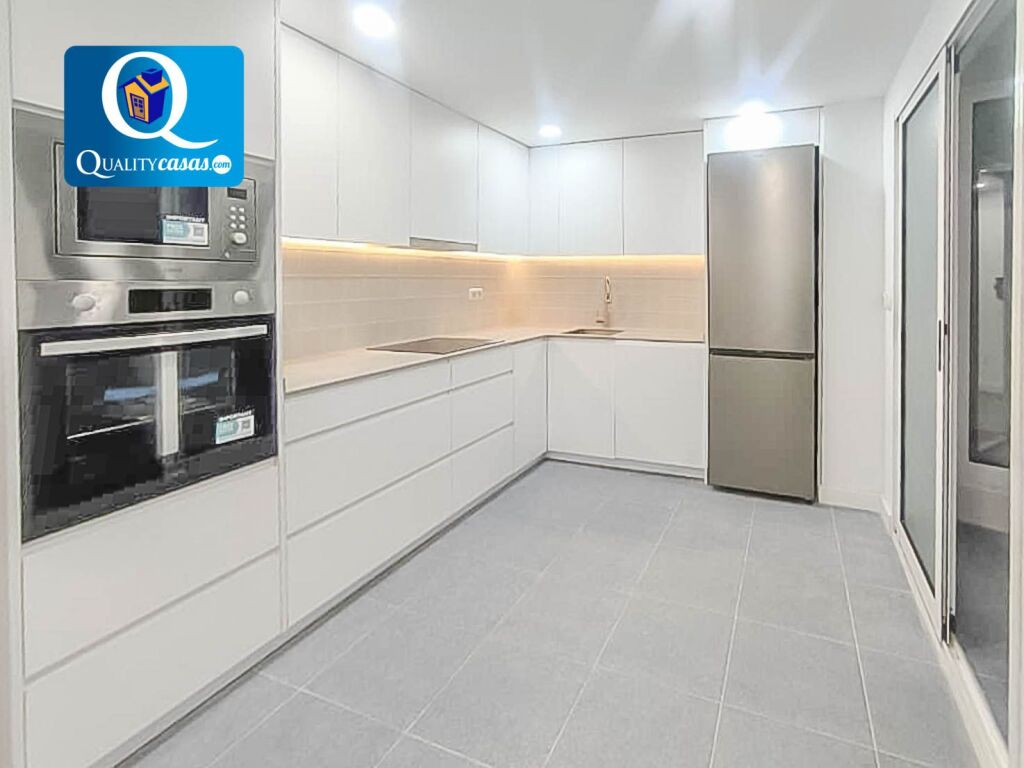 Imagen 1 de Apartamento en Venta en Alicante Alicante Ref: 17437R
