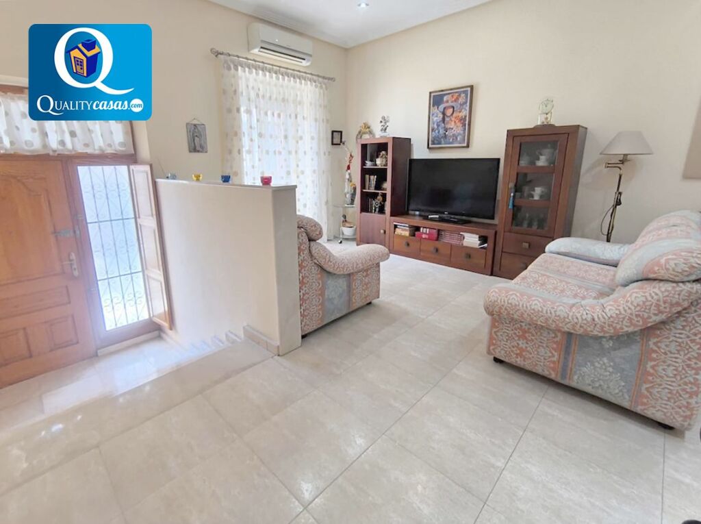 Imagen 1 de Adosada en Venta en Alicante Alicante Ref: 17486R