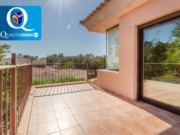 Imagen 1 de Casa-Chalet en Venta en Campello
