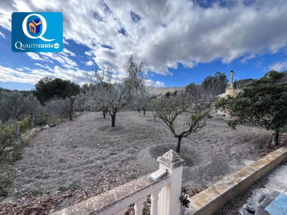 Imagen 3 de Casa-Chalet en Venta en Xixona Alicante Ref: K3170