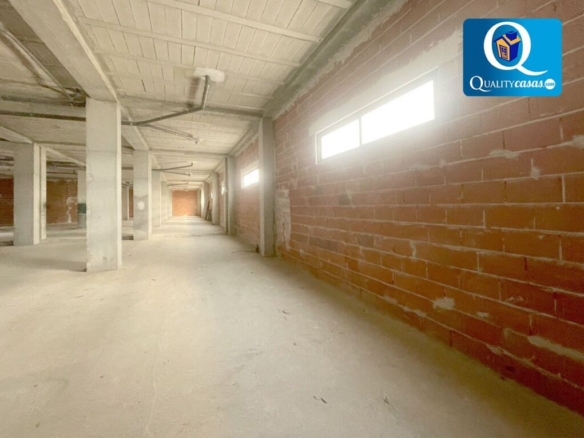 Imagen 1 de Local comercial en Alquiler en Elche Alicante Ref: A-MER-LH110ELX