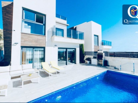 Imagen 2 de Casa-Chalet en Venta en Finestrat Alicante Ref: 16386R