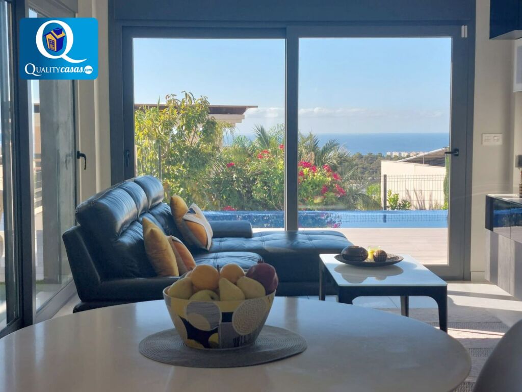 Imagen 1 de Casa-Chalet en Venta en Finestrat Alicante Ref: 16386R