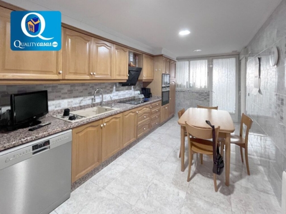 Imagen 4 de Casa-Chalet en Venta en Xixona Alicante Ref: EK3121R2