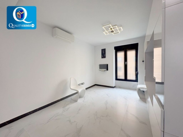 Imagen 3 de Apartamento en Venta en Alicante Alicante Ref: E38305R