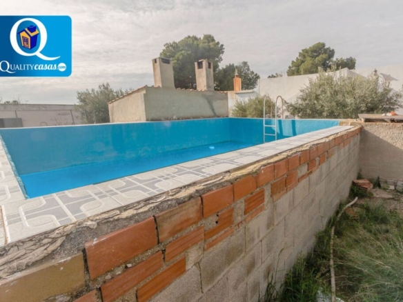 Imagen 3 de Casa-Chalet en Venta en Busot Alicante Ref: Z57053R