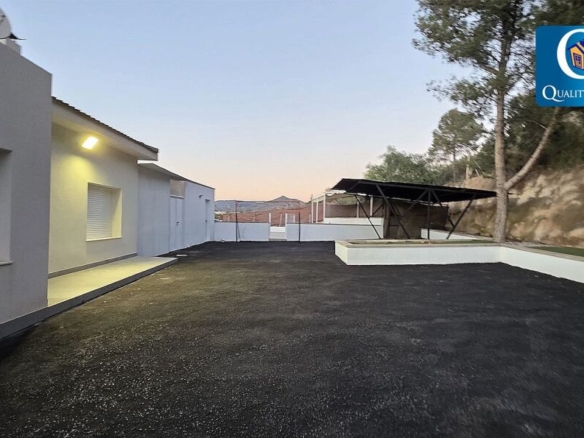 Imagen 1 de Casa-Chalet en Venta en Elda Alicante Ref: 17452R