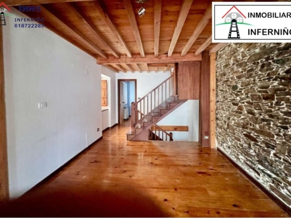 Imagen 2 de Adosada en Venta en Cedeira La Coruña Ref: 438261