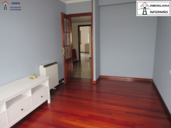 Imagen 4 de Piso en Venta en Naron La Coruña Ref: 438297