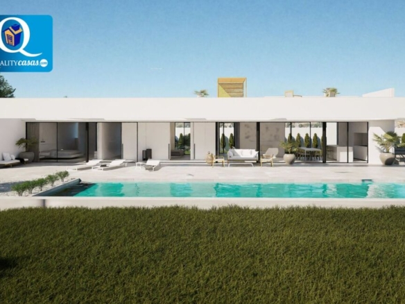 Imagen 1 de Casa-Chalet en Venta en Villamartin Alicante Ref: 38167
