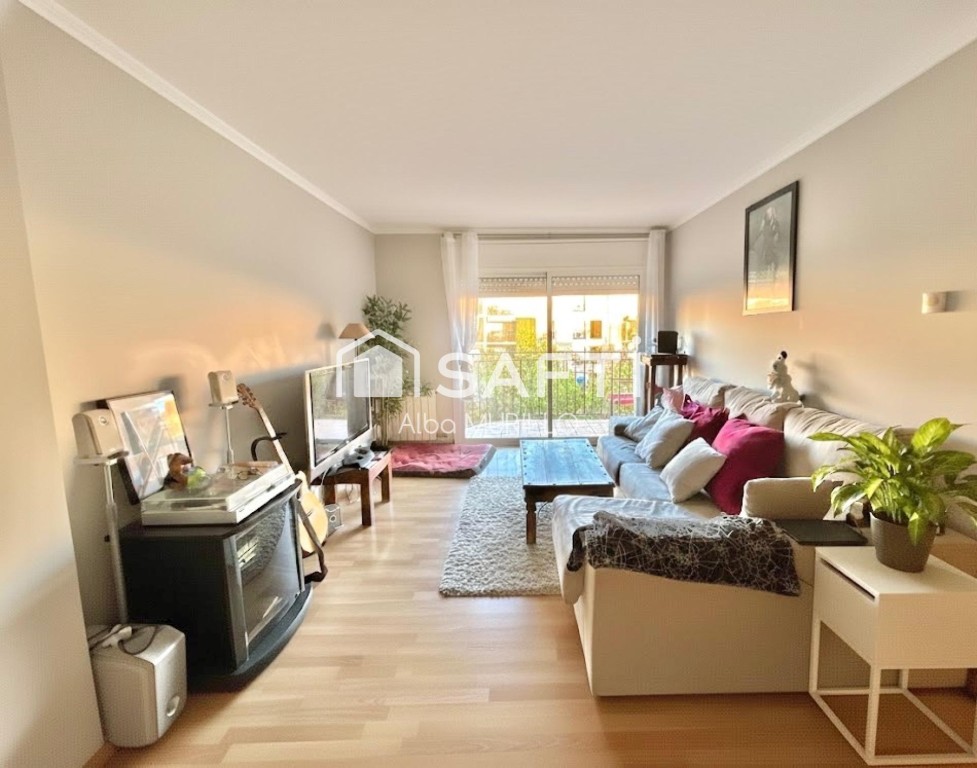Imagen 2 de Encantador dúplex con balcón y terraza en La Girada