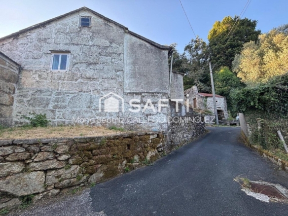 Imagen 1 de SE VENDE CASA A REFORMAR EN EL AYUNTAMIENTO DE A CAÑIZA - PONTEVEDRA