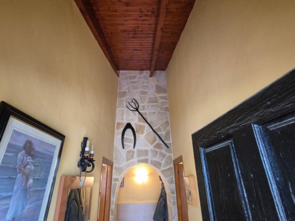 Imagen 3 de Casa rústica con terreno