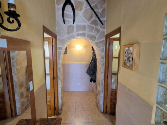 Imagen 4 de Casa rústica con terreno