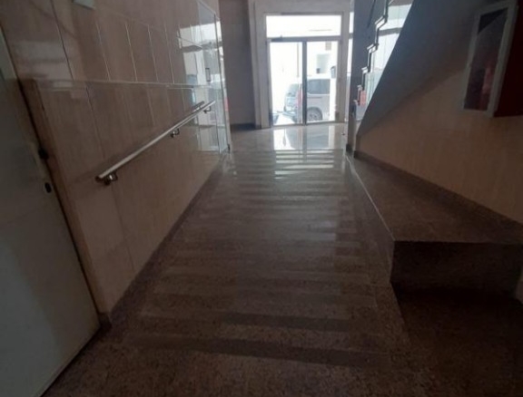 de 86m2 con 3 dormitorios y 2 baños