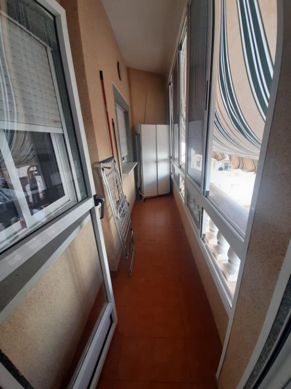 de 60m2 con 2 dormitorios y 1 baño