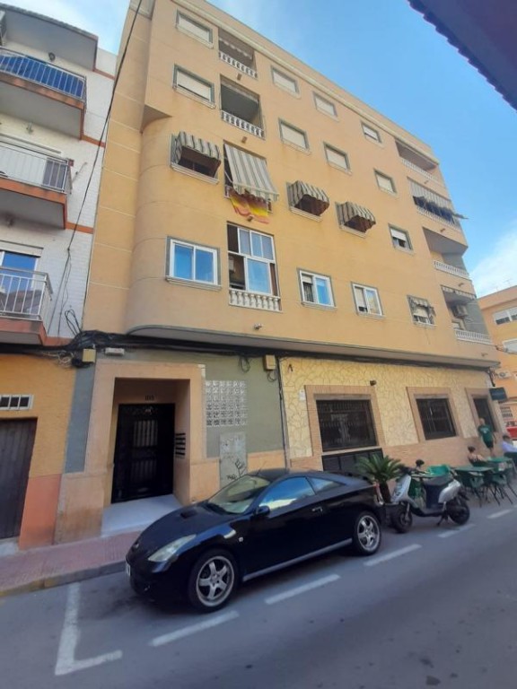 Imagen 1 de Venta de piso en Torrevieja